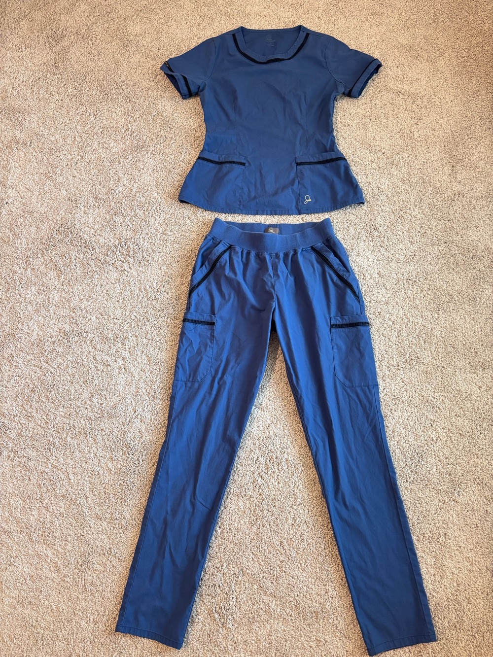 Vintage Jaanuu Navy Scrub Set